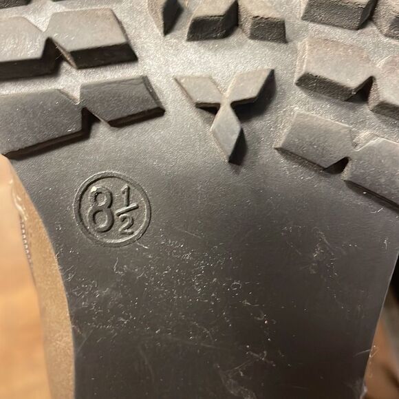 Mossimo Supply Co. | "Jan" Lug Sole Stacked Heel Pointed Toe Ankle Boots 8.5 - Picture 9 of 11